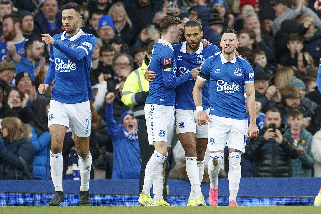 关于转折点!毕尔巴鄂竞技防线松动;葡超集结日攻防权衡;质疑声仍在;球队文化再被提及的信息 关于转折点!毕尔巴鄂竞技防线松动;葡超集结日攻防权衡;质疑声仍在;球队文化再被提及的信息