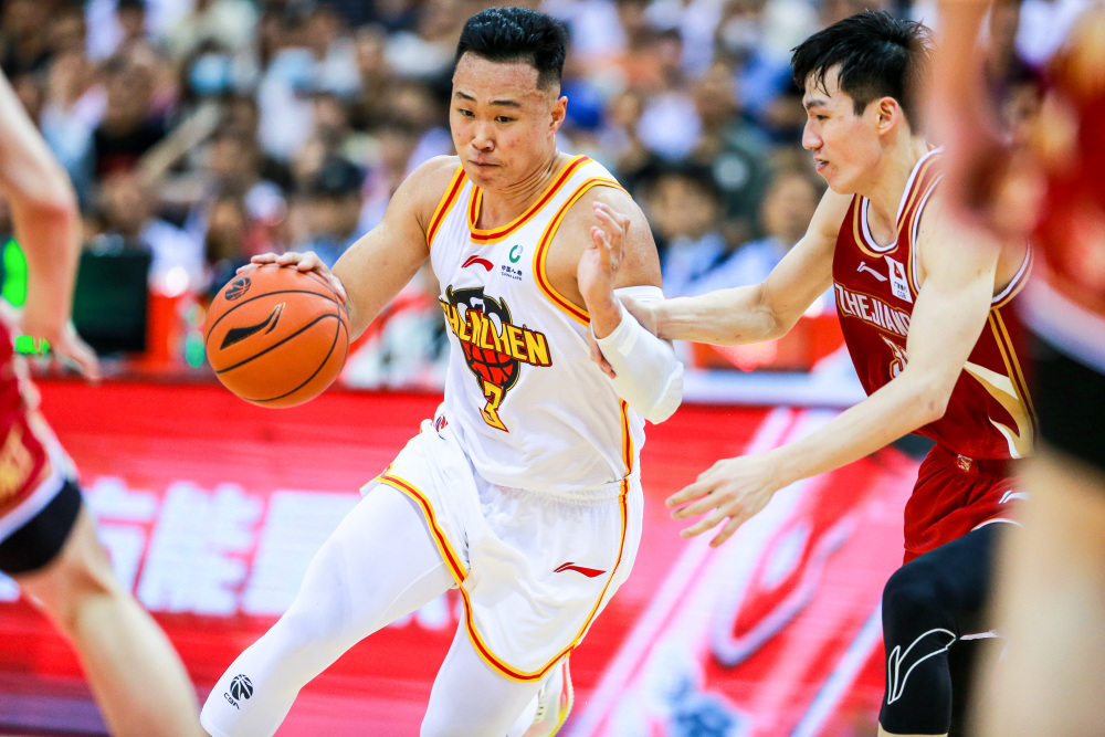 冲刺阶段体能课后，深圳男篮止住颓势备战CBA季后赛，话题不断，细节决定成败的简单介绍