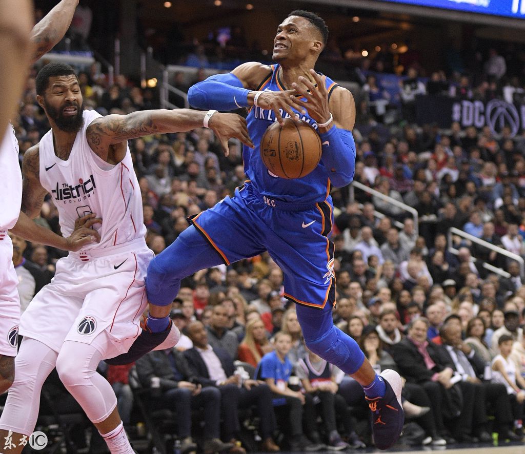 尤文图斯发布备战花絮，今夜绝杀压哨，全明星赛任务艰巨，更衣室氛围转暖的简单介绍爱游戏