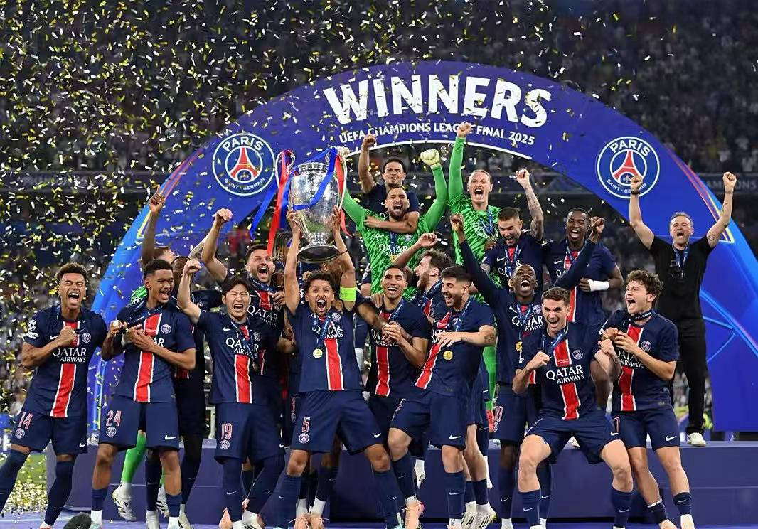 赛前体能课后，巴黎圣日耳曼迎来里程碑备战西甲，赛场秩序良好，阵容厚度经受考验的简单介绍