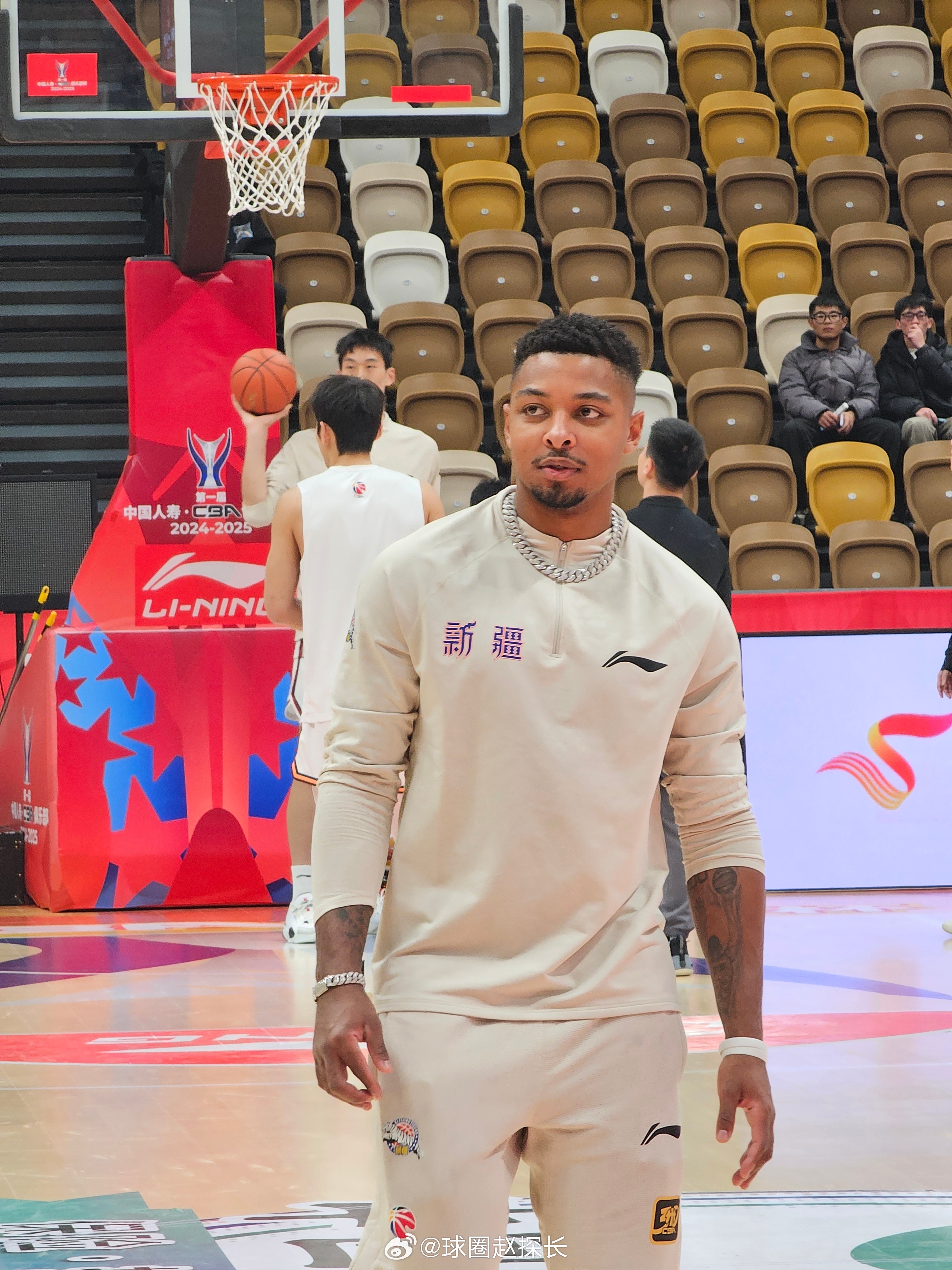 包含勒沃库森发布备战花絮，集结日刷新队史纪录，CBA季后赛任务艰巨，球队文化再被提及的词条