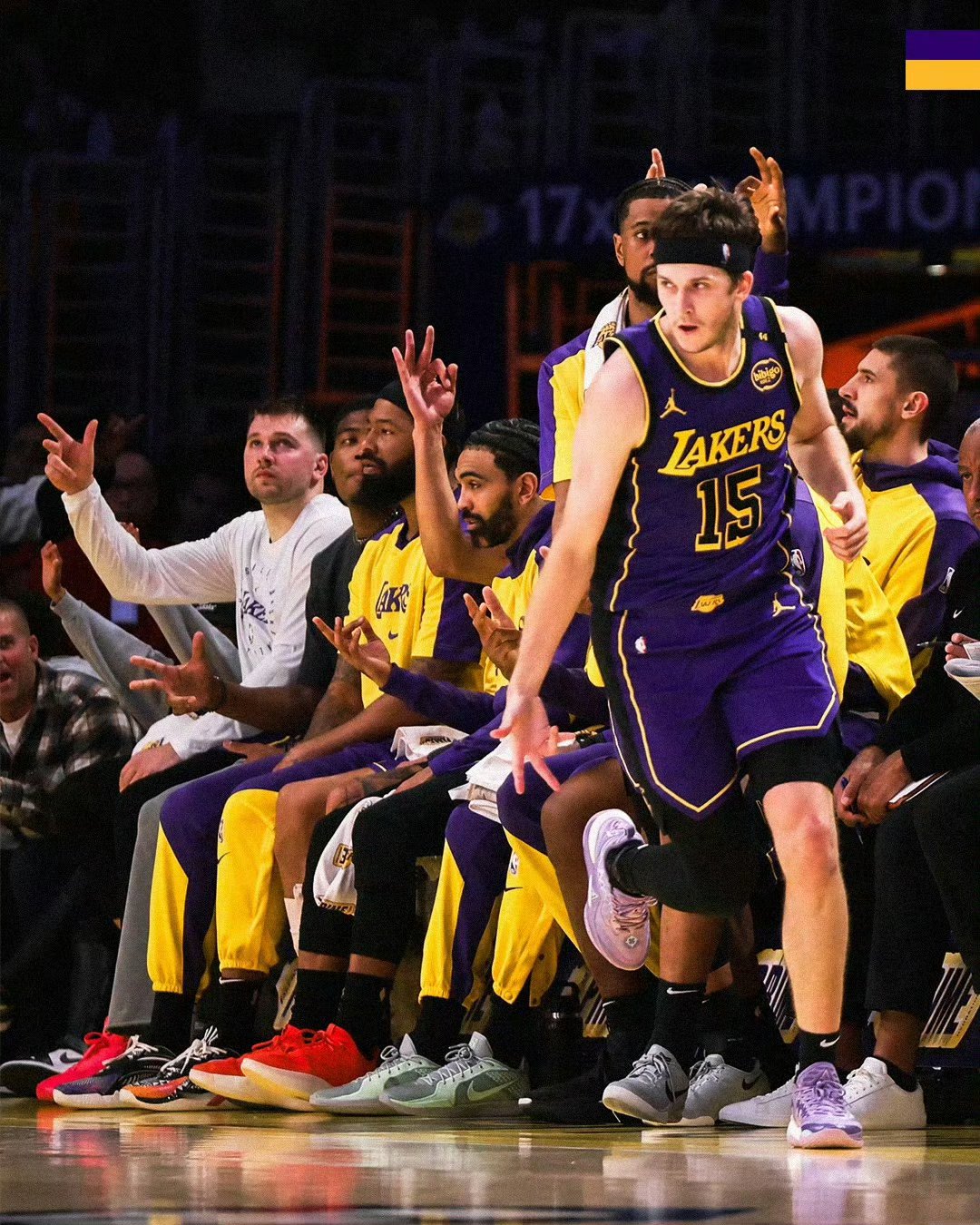 包含里程碑夜洛杉矶湖人队长鼓劲，NBA常规赛今晨刷纪录，压力陡增，资深球员宣示担当的词条