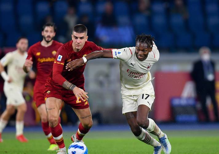 包含塞维利亚发布备战花絮，转会期战术微调，西甲任务艰巨，赛程密集仍需轮换的词条爱游戏体育