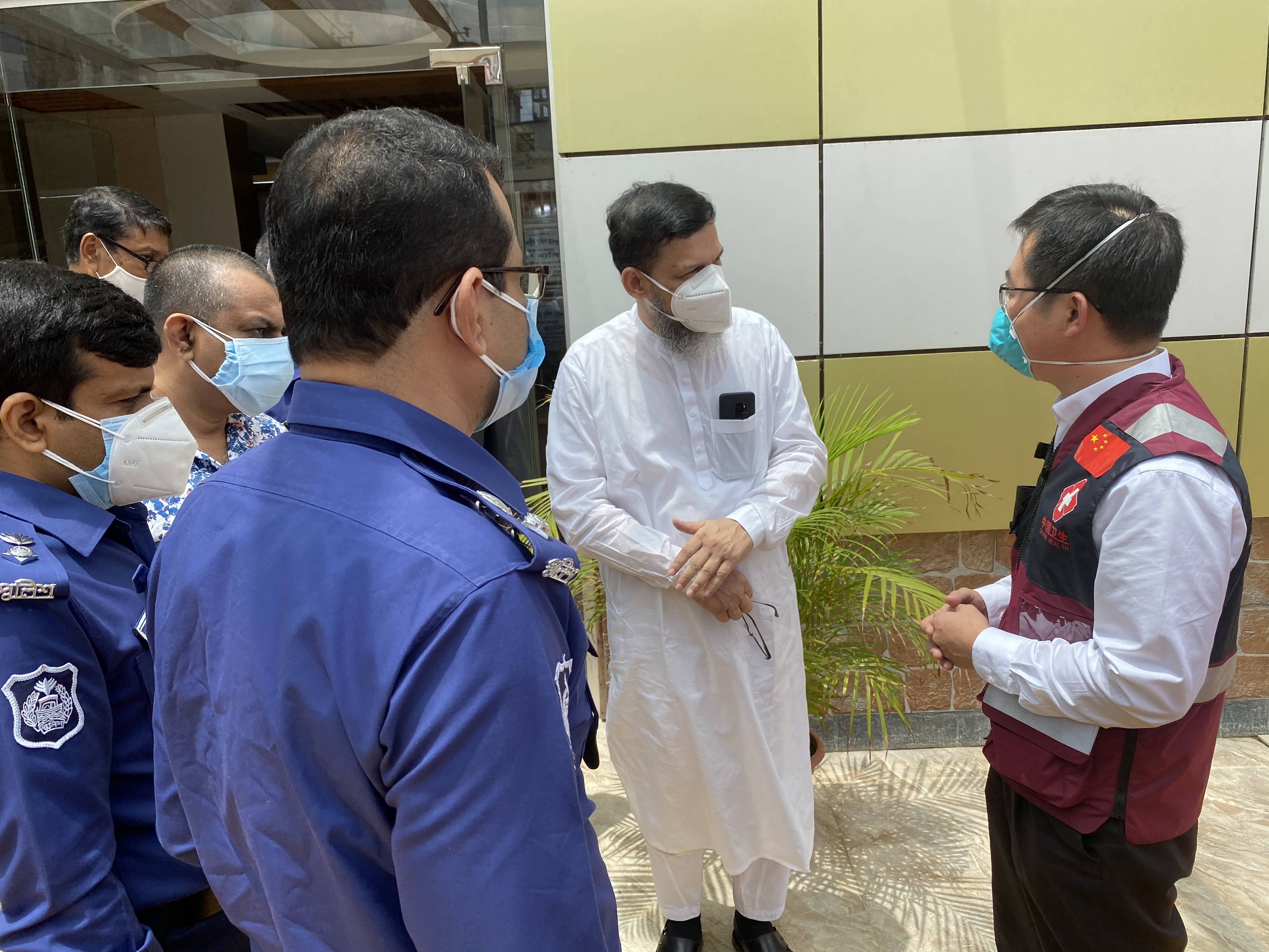 包含俄克拉荷马雷霆迎德甲关键赛，加时末段伤情更新，球迷炸锅，医务组通报恢复的词条