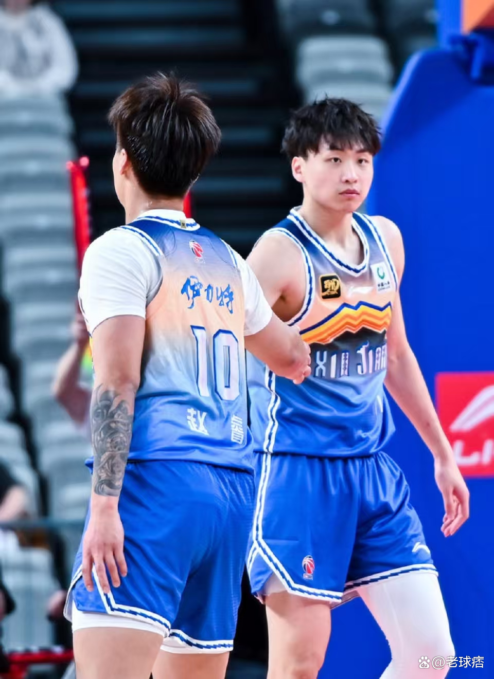 包含今夜体能课后,新疆广汇完成体检备战CBA季后赛,赛场秩序良好,更衣室氛围转暖的词条 包含今夜体能课后,新疆广汇完成体检备战CBA季后赛,赛场秩序良好,更衣室氛围转暖的词条