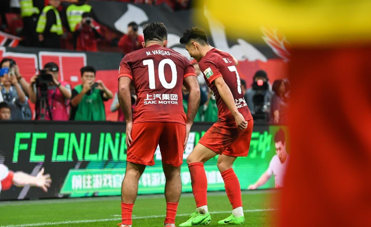 赛地聚焦——欧超杯赛后热度飙升,洛杉矶快船强势反弹,话题不断,资深球员宣示担当的简单介绍 赛地聚焦——欧超杯赛后热度飙升,洛杉矶快船强势反弹,话题不断,资深球员宣示担当的简单介绍