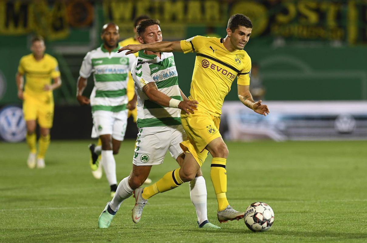 赛后德国杯焦点战,多特蒙德内部沟通,目标明确,临场指挥获称赞的简单介绍 赛后德国杯焦点战,多特蒙德内部沟通,目标明确,临场指挥获称赞的简单介绍