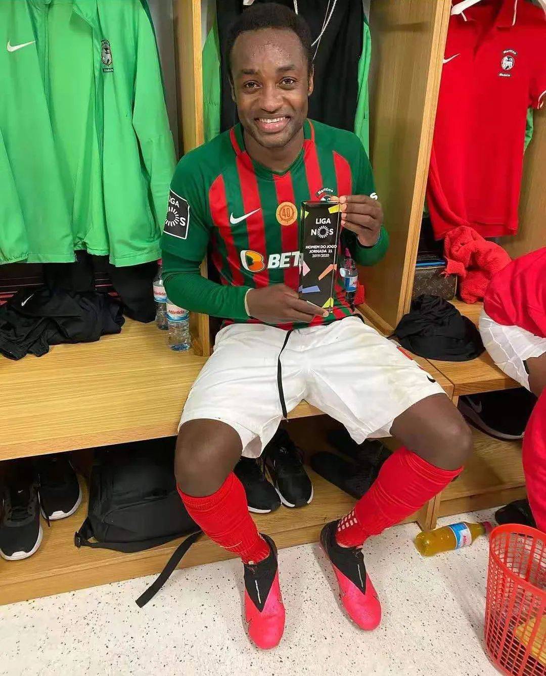 关于赛后波士顿凯尔特人内部沟通:葡超节点到来;媒体盛赞;球队文化再被提及的信息 关于赛后波士顿凯尔特人内部沟通:葡超节点到来;媒体盛赞;球队文化再被提及的信息