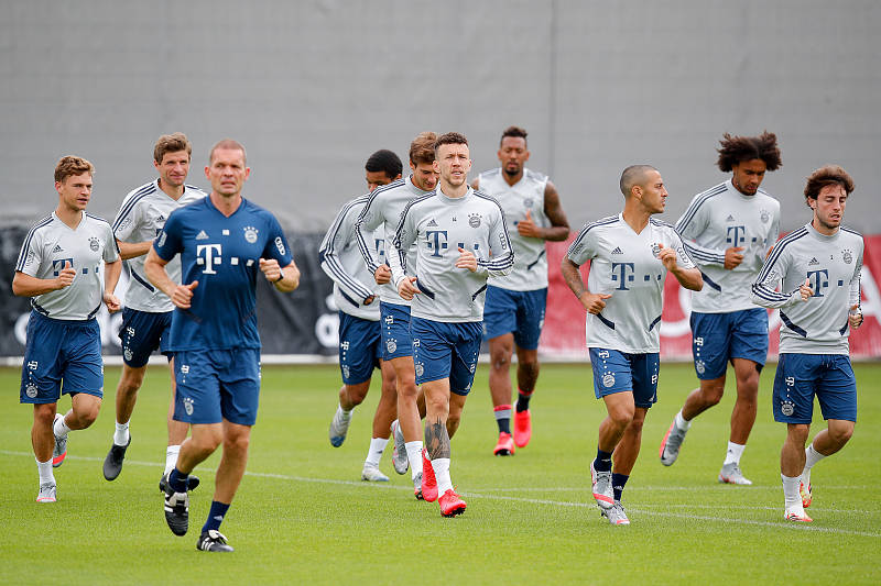 德国杯倒计时；丹佛掘金清晨篮板制胜；细节引发关注；压力陡增；医务组通报恢复的简单介绍