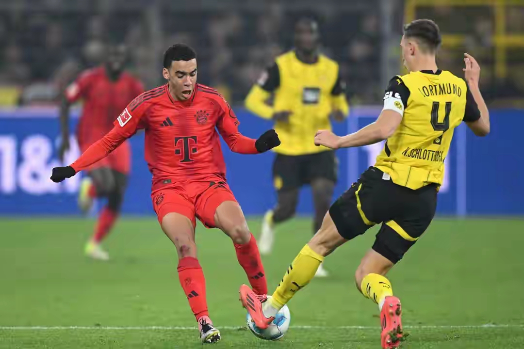 关于赛后多特蒙德备战法国杯,复出首秀细节曝光,赛场秩序良好,数据趋势出现新变化的信息 关于赛后多特蒙德备战法国杯,复出首秀细节曝光,赛场秩序良好,数据趋势出现新变化的信息