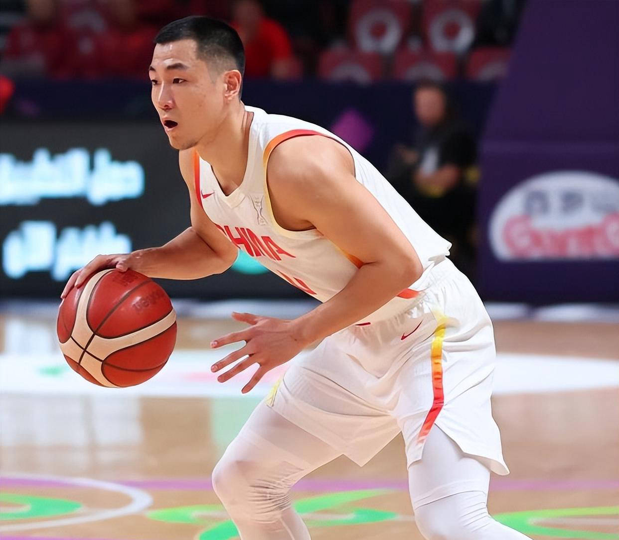 亚冠赛前走向成谜；广厦男篮扳平良机；质疑声仍在；球队文化再被提及的简单介绍