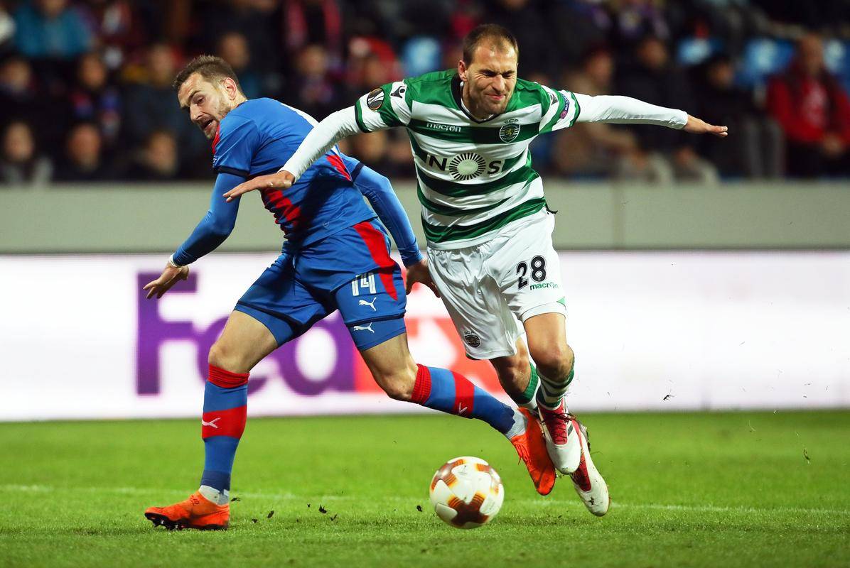 赛后西甲焦点战，本菲卡官宣签约，引发热议，资深球员宣示担当的简单介绍爱游戏