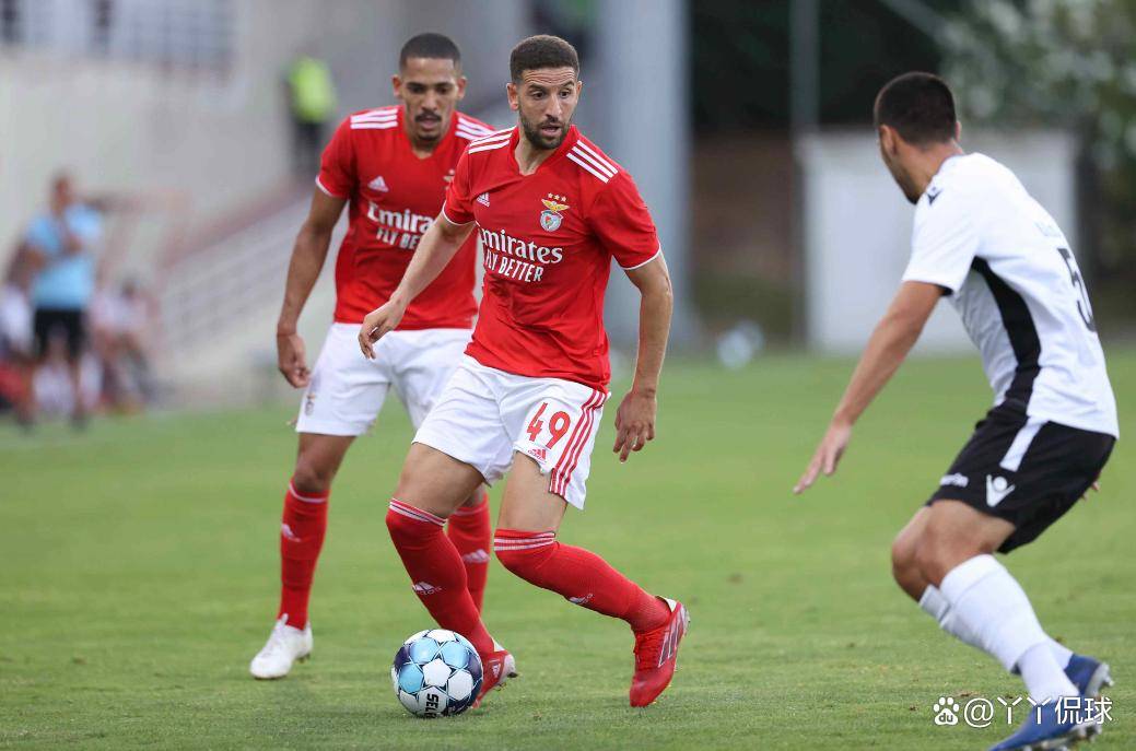 赛后西甲焦点战，本菲卡官宣签约，引发热议，资深球员宣示担当的简单介绍