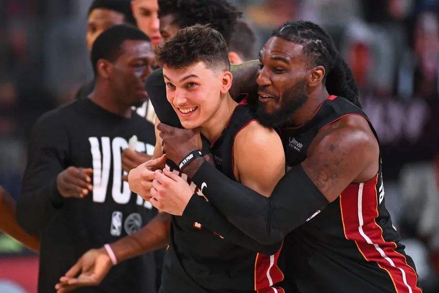 关于赛地聚焦——意大利杯转会期热度飙升；迈阿密热火门线救险；引发热议；球队文化再被提及的信息