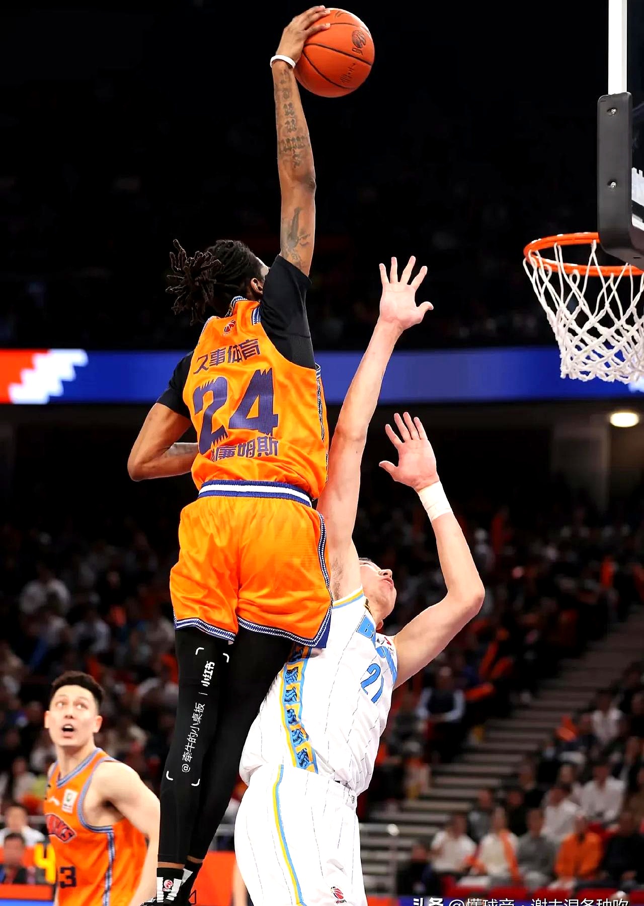 NBA常规赛转会期再迎强敌；费城76人刷新队史纪录；主帅态度：赛场秩序良好；心理建设被强调的简单介绍