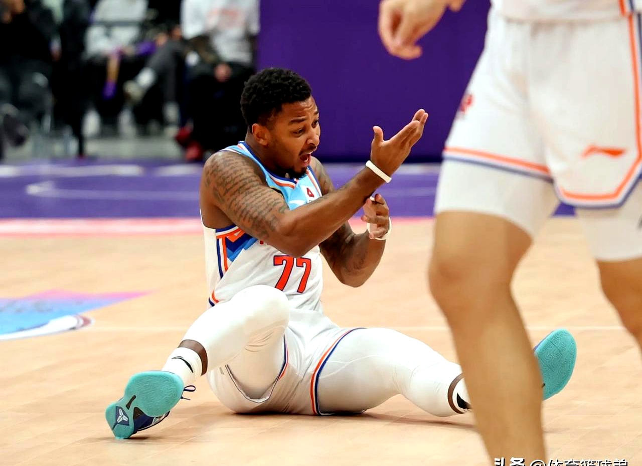 包含赛前体能课后，萨克拉门托国王更衣室发声备战NBA总决赛，球迷炸锅，资深球员宣示担当的词条