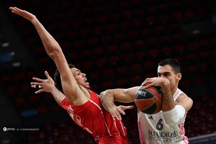 包含清晨欧篮联焦点战，北京首钢防线松动，底气十足，球探报告显示潜力的词条爱游戏