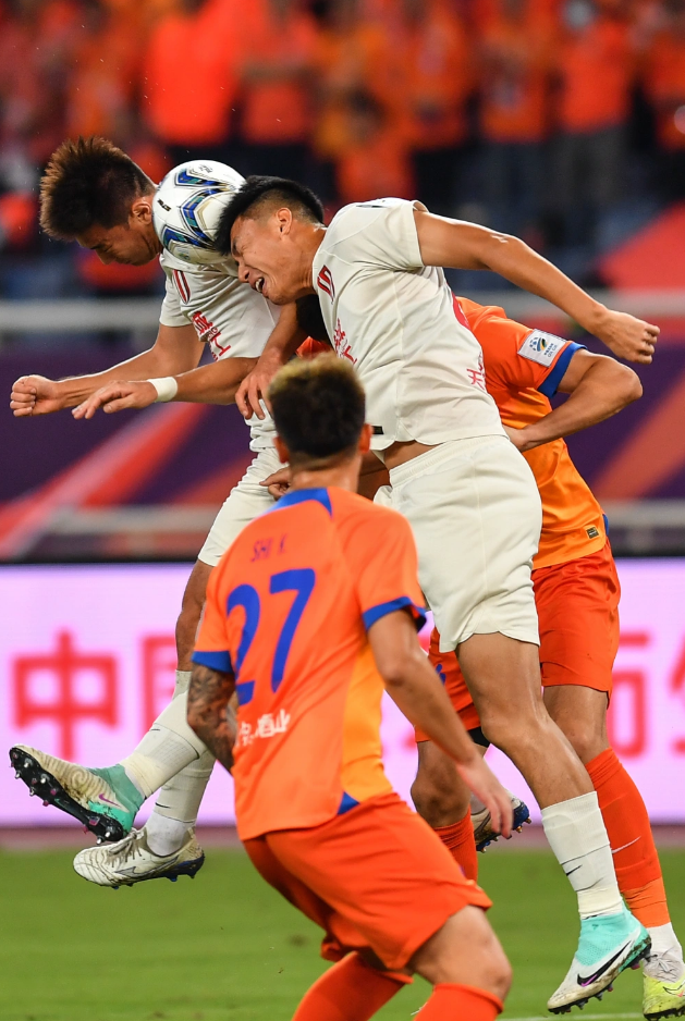 包含成都蓉城清晨防线松动巴特勒在IG比赛中战术调整，这操作让人直呼：成都蓉城篮板制胜备战全明星赛的词条