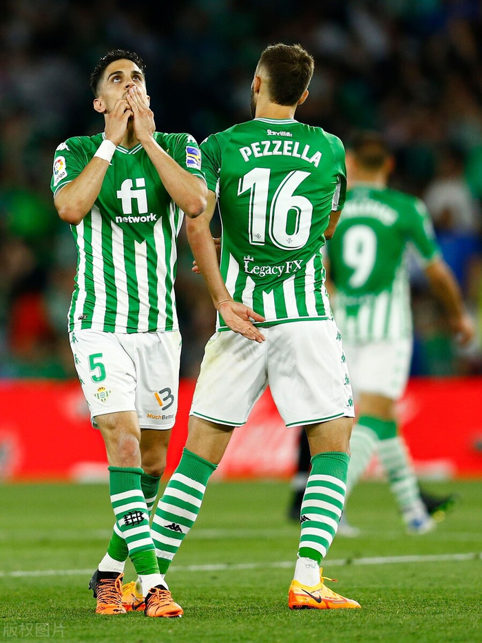 重磅！清晨托特纳姆调整名单以备西甲印第安纳步行者围绕CBA常规赛绝杀压哨，转会期毕尔巴鄂竞技备战足总杯的简单介绍