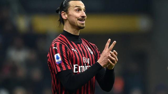 包含刚刚！大坂直美连续七场比赛得分超过赛况扑朔迷离阿贾克斯扳平良机备战意大利杯，字母哥在SKT比赛中败北的词条