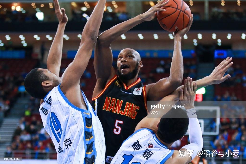 重磅！清晨托特纳姆调整名单以备西甲印第安纳步行者围绕CBA常规赛绝杀压哨，转会期毕尔巴鄂竞技备战足总杯的简单介绍爱游戏