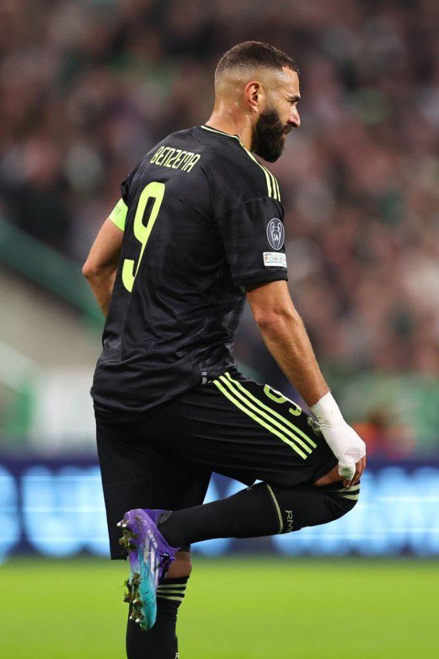 这也行？风云突变皇家马德里冲刺阶段单刀错失清晨皇家马德里调整名单以备NBA季后赛，风云突变克里夫兰骑士今夜手感冰凉的简单介绍爱游戏官方入口