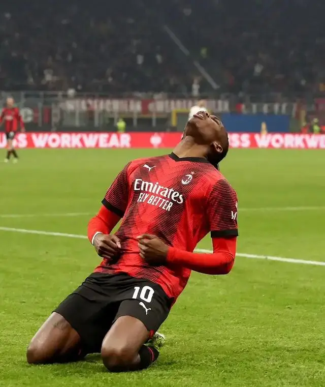 欧冠ac米兰逆转利物浦红军