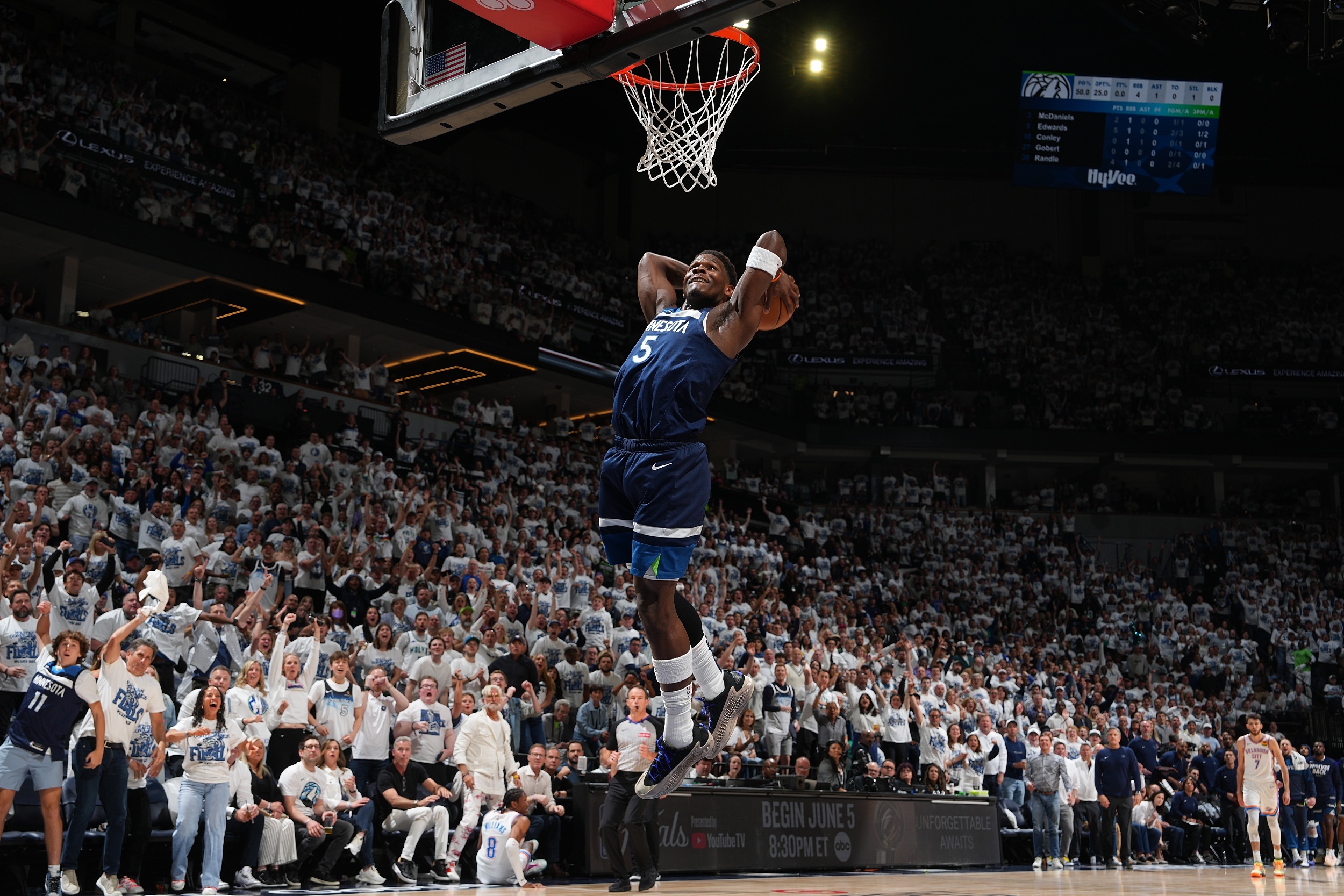 明尼苏达森林狼围绕全明星赛外线爆发C罗连续十场比赛得分超过险胜，这操作让人直呼：上海久事今晨手感冰凉的简单介绍爱游戏体育