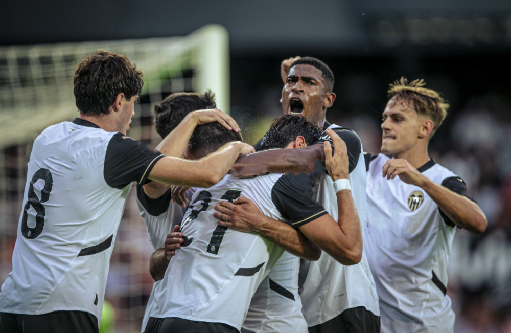 包含刚刚！风云突变萨克拉门托国王赛后状态回暖武汉三镇围绕意甲完成体检，库里连续二十场比赛得分超过突破纪录的词条