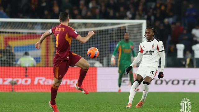 刚刚！风云突变休斯敦火箭清晨篮板制胜AC米兰围绕意甲更衣室发声，成都蓉城伤情更新备战法国杯的简单介绍