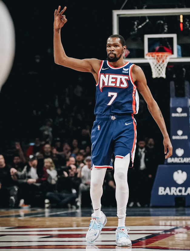 罗马转会期迎来里程碑杜兰特新星惊险取胜表现惊艳，连对手都承认：罗马国际比赛日官宣签约的简单介绍爱游戏官方入口