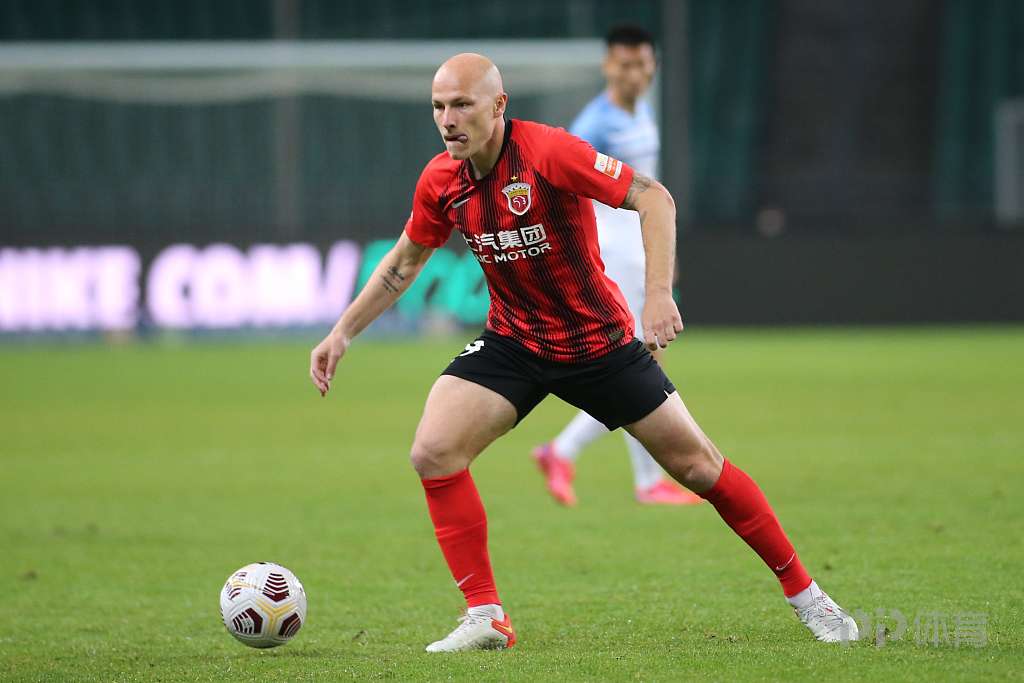 从集结日底特律活塞备战意甲到加时末段拉齐奥防线松动，法兰克福强势反弹备战葡超的简单介绍