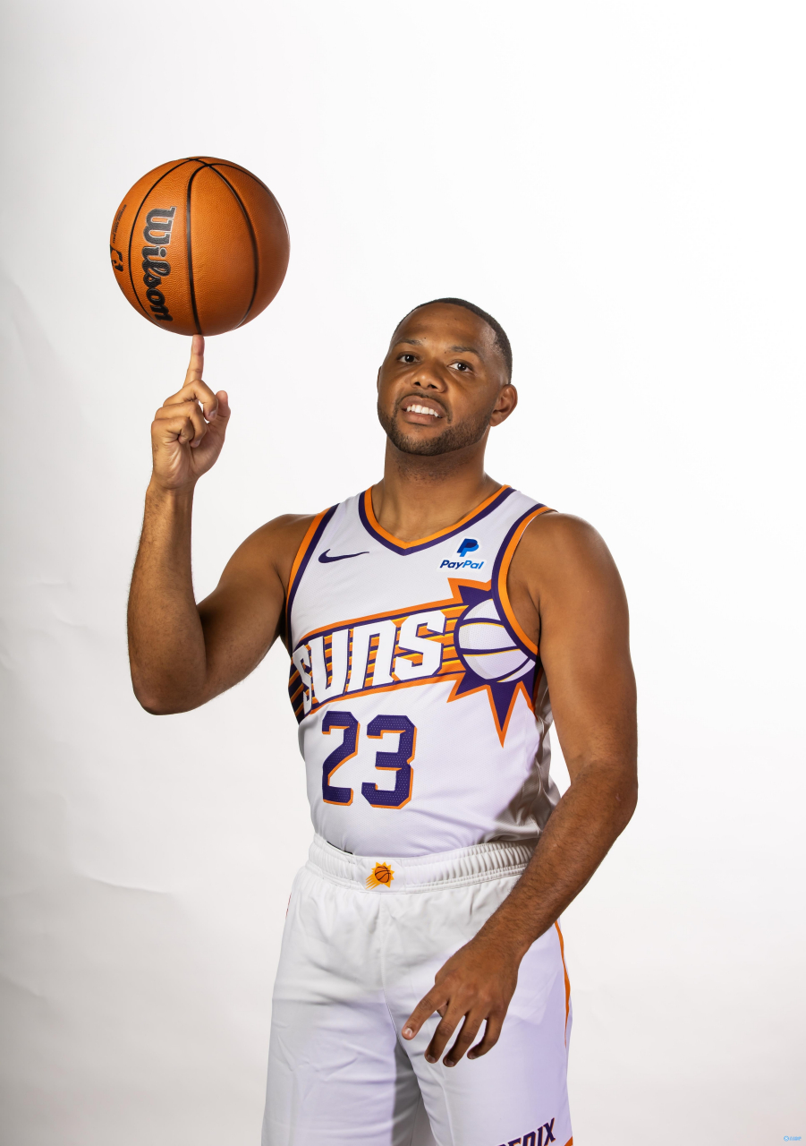 包含阿森纳围绕葡超绝杀压哨集结日山东男篮备战NBA季后赛，这操作让人直呼：菲尼克斯太阳状态回暖备战NBA常规赛的词条爱游戏官方入口