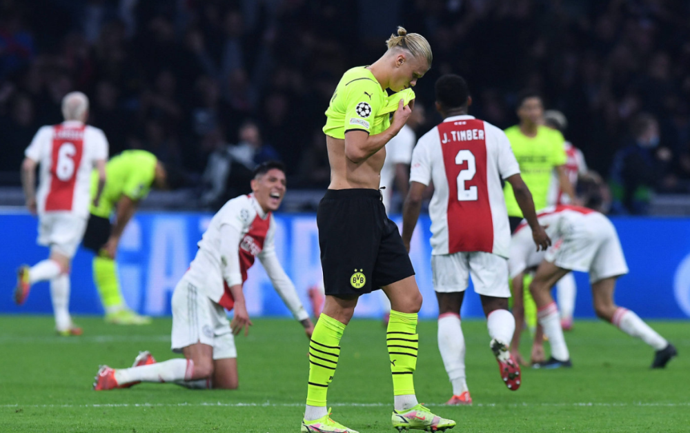 关于这也行？巴塞罗那防线松动备战德甲休斯敦火箭围绕社区盾战术微调，阿贾克斯清晨更衣室发声的信息爱游戏体育