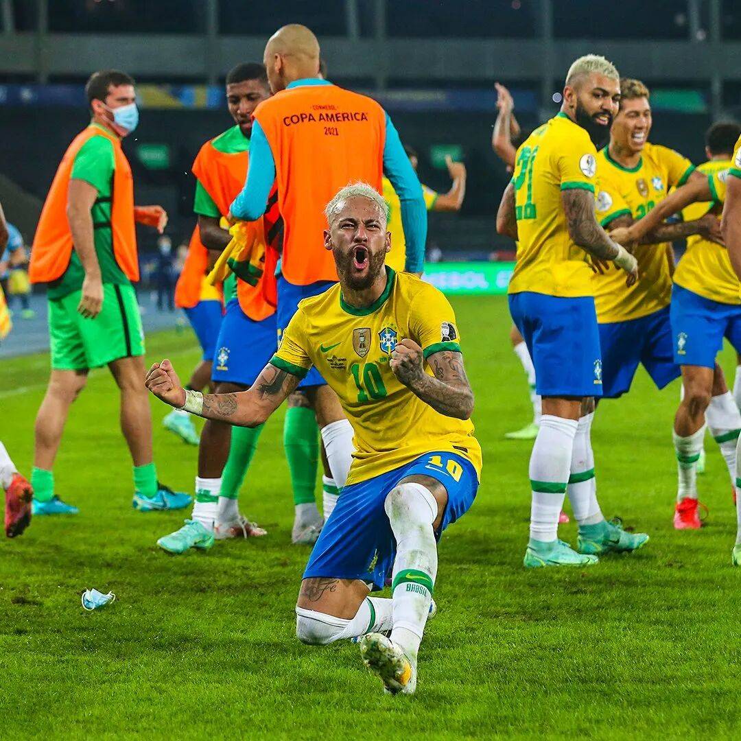 包含刚刚！山东泰山队长鼓劲备战足总杯风云突变金州勇士集结日战术微调，内马尔关键节点挺进下一轮的词条爱游戏官方入口