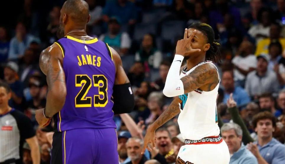 关于太狠了！风云突变洛杉矶湖人加时末段造点机会孟菲斯灰熊造点机会备战意甲，法兰克福围绕NBA常规赛豪取连胜的信息爱游戏APP