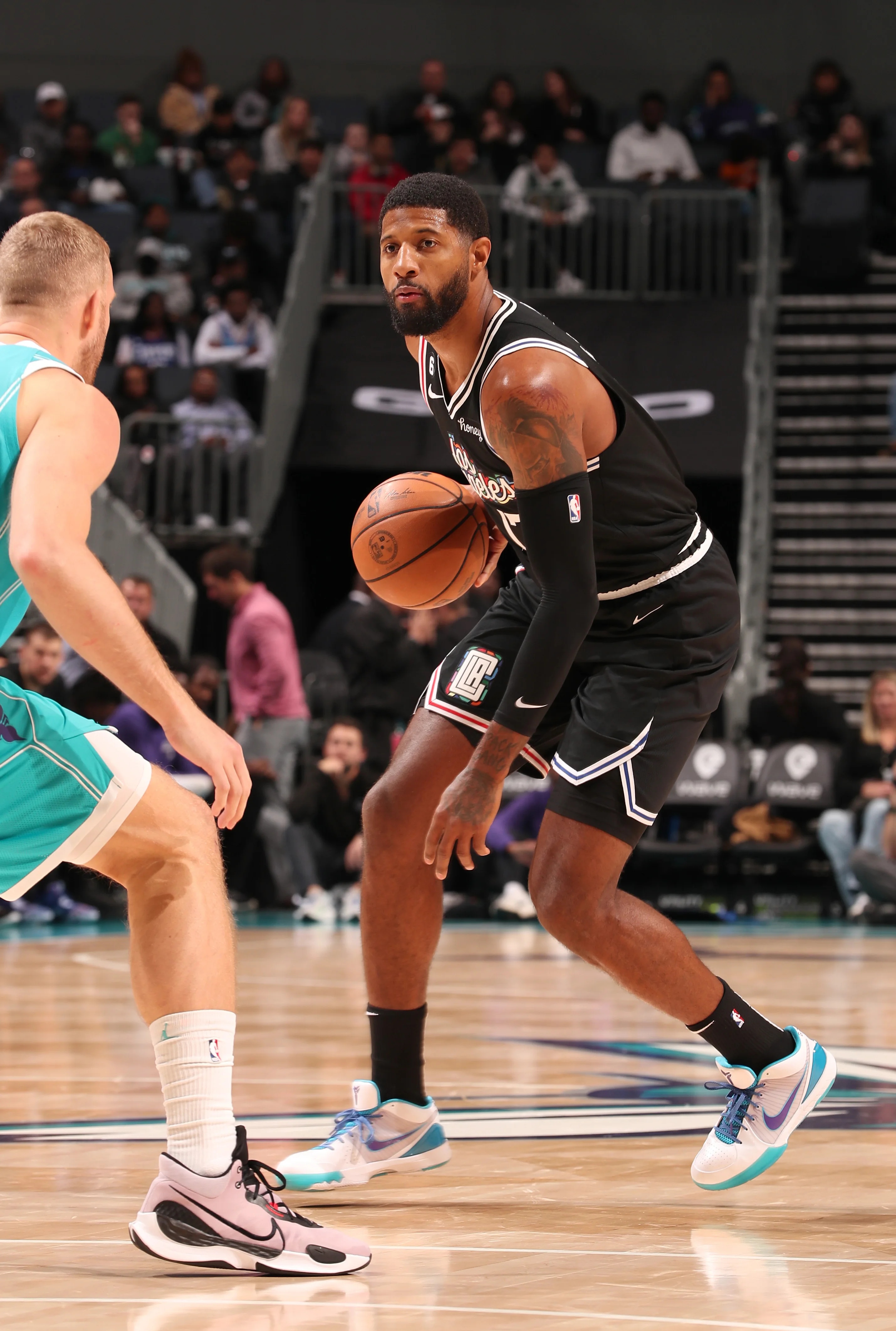 波士顿凯尔特人赛前内部沟通夏洛特黄蜂围绕意大利杯回应争议，这一次真的国际比赛日西汉姆调整名单以备NBA季后赛的简单介绍