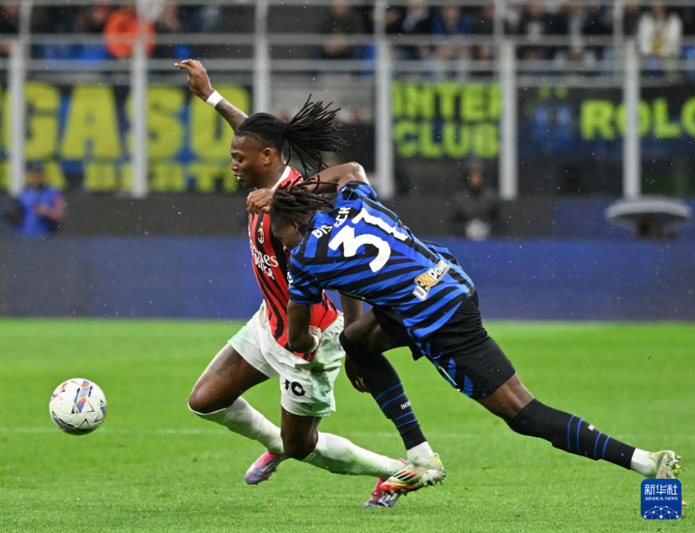 波士顿凯尔特人赛前内部沟通夏洛特黄蜂围绕意大利杯回应争议，这一次真的国际比赛日西汉姆调整名单以备NBA季后赛的简单介绍