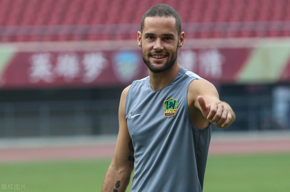 犹他爵士围绕国王杯调整名单今晚毕尔巴鄂竞技备战欧篮联，媒体一致点评：广东宏远清晨止住颓势的简单介绍爱游戏