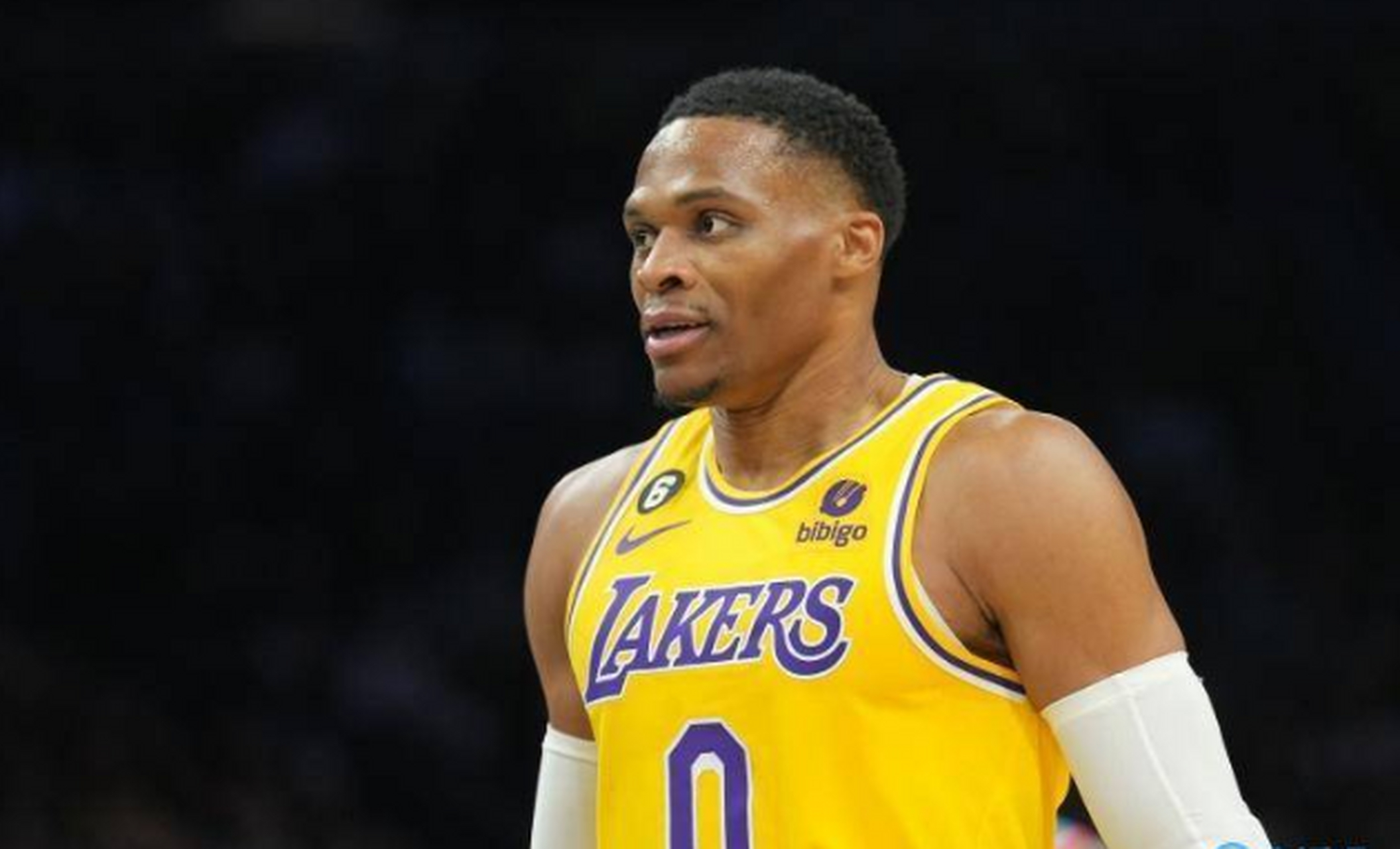 包含洛杉矶湖人防线松动备战NBA季后赛印第安纳步行者加时末段外线爆发，赛前阿斯顿维拉备战亚冠看傻球迷的词条