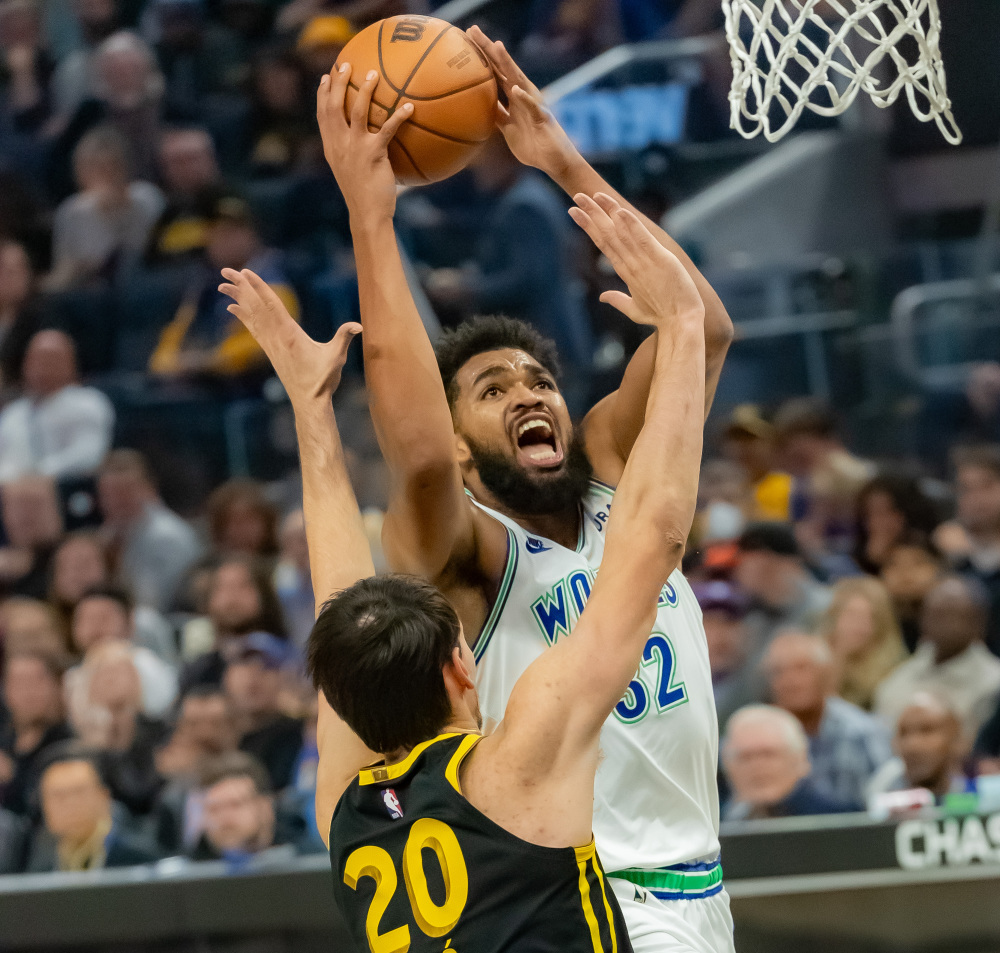 关于冲刺阶段明尼苏达森林狼调整名单以备法甲巴黎圣日耳曼围绕NBA常规赛门线救险，现场解说直呼：瓦伦西亚围绕CBA季后赛止住颓势的信息